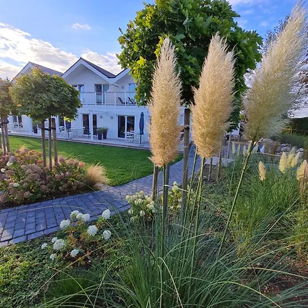 Badebude 3 Im Hampton Style Holiday home Oldenburg in Holstein
